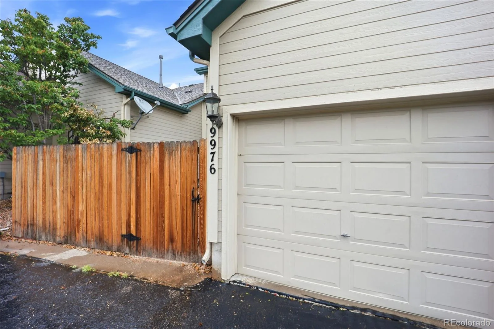 9976 E Hawaii Place Aurora CO 80247 MLS #REC6878446 06032026162816 1600 36