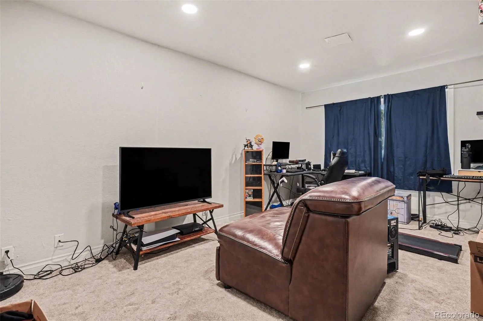 873 Troy Street Aurora CO 80011 MLS #REC6884304 05012026010647 1600 19