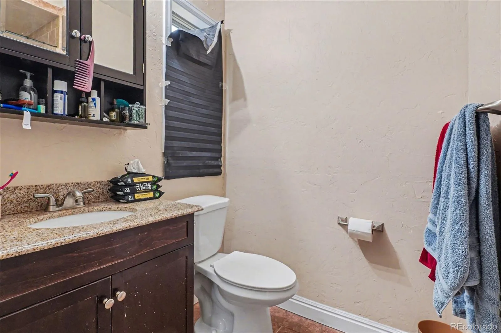 873 Troy Street Aurora CO 80011 MLS #REC6884304 05012026010647 1600 21