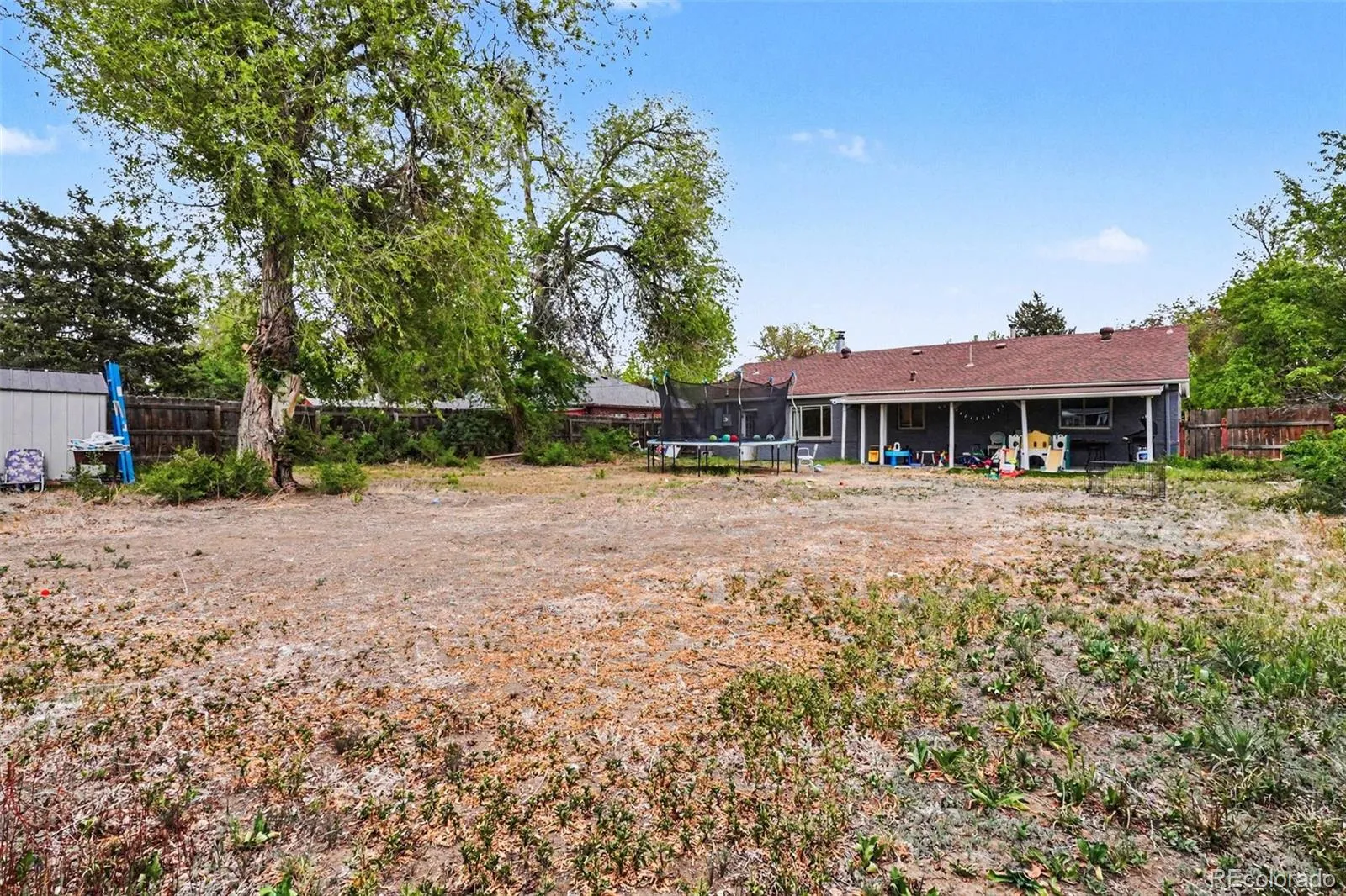 873 Troy Street Aurora CO 80011 MLS #REC6884304 05012026010647 1600 24