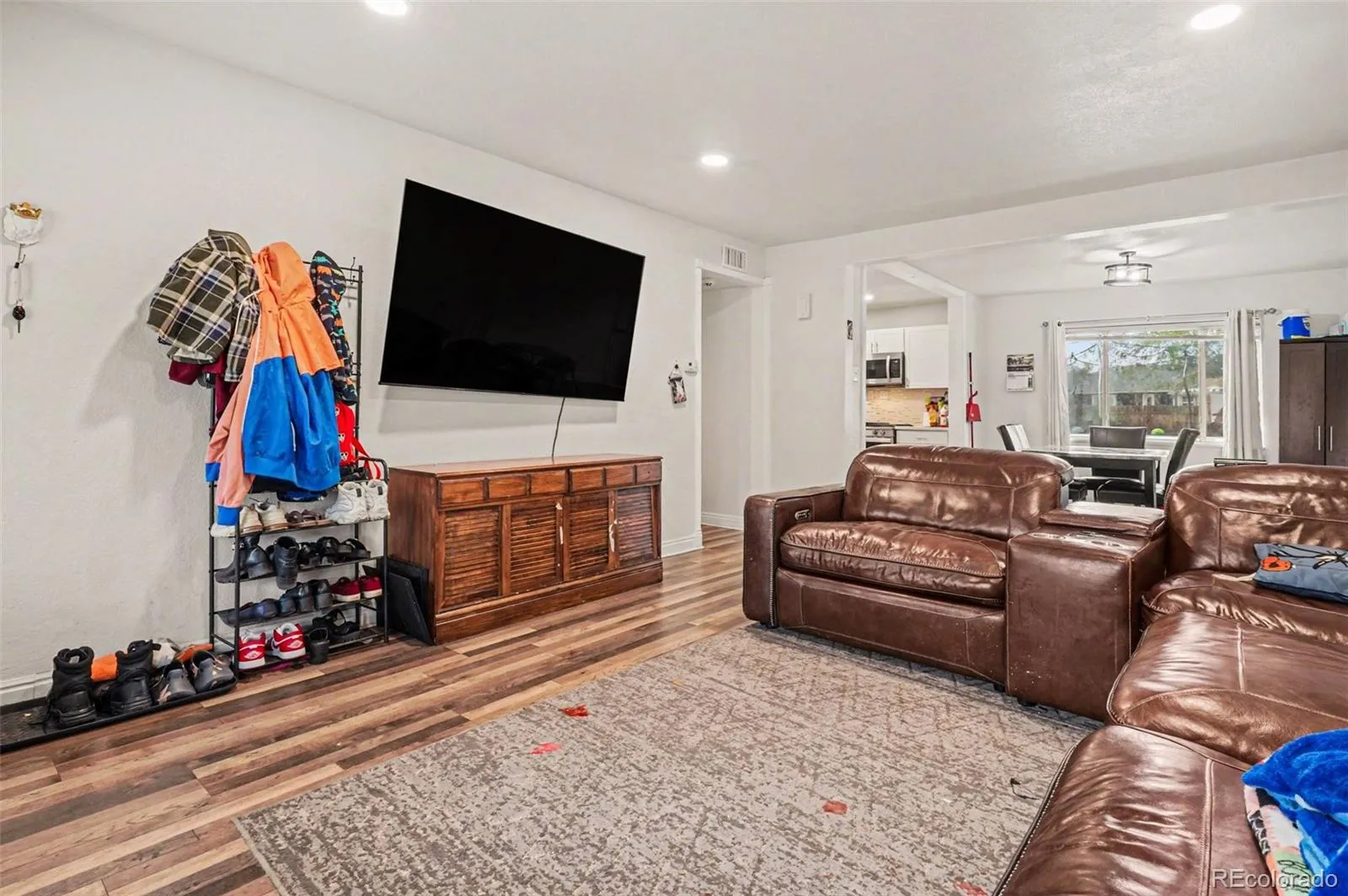 873 Troy Street Aurora CO 80011 MLS #REC6884304 05012026010647 1600 5