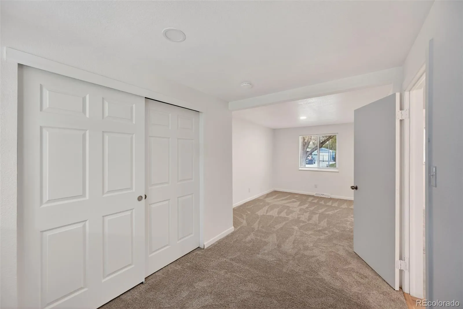 941 S Ironton Street Aurora CO 80012 MLS #REC6884705 05212026184747 1600 11