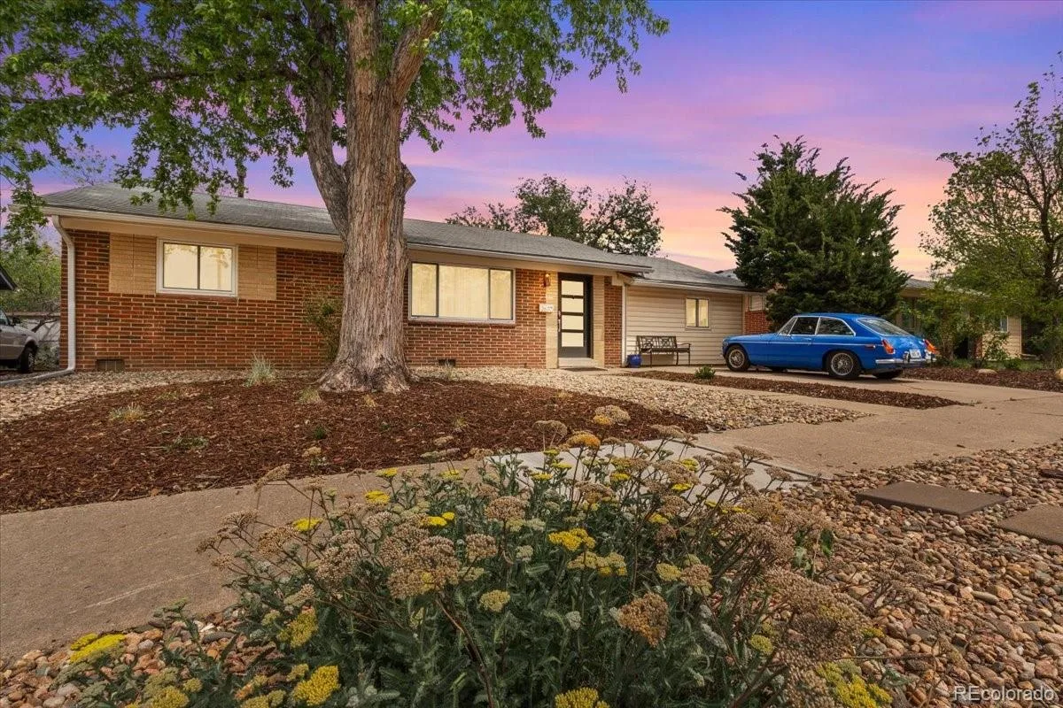 2670 S Lowell Boulevard Denver CO 80219 MLS #REC6884806 06102026170344 1200 1