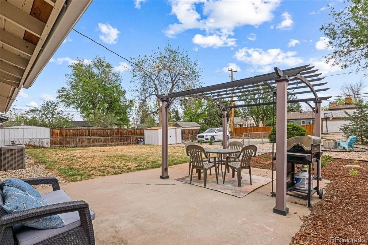 2670 S Lowell Boulevard Denver CO 80219 MLS #REC6884806 06102026170344 1200 28
