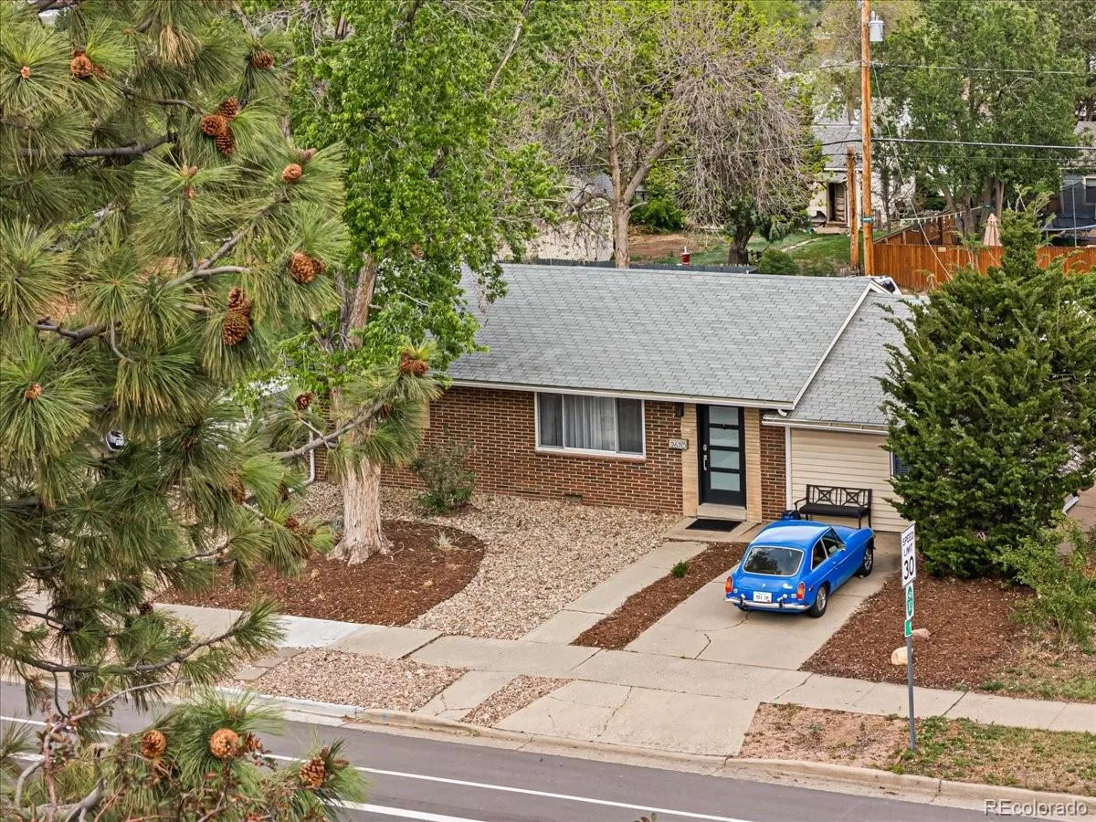 2670 S Lowell Boulevard Denver CO 80219 MLS #REC6884806 06102026170344 1200 43