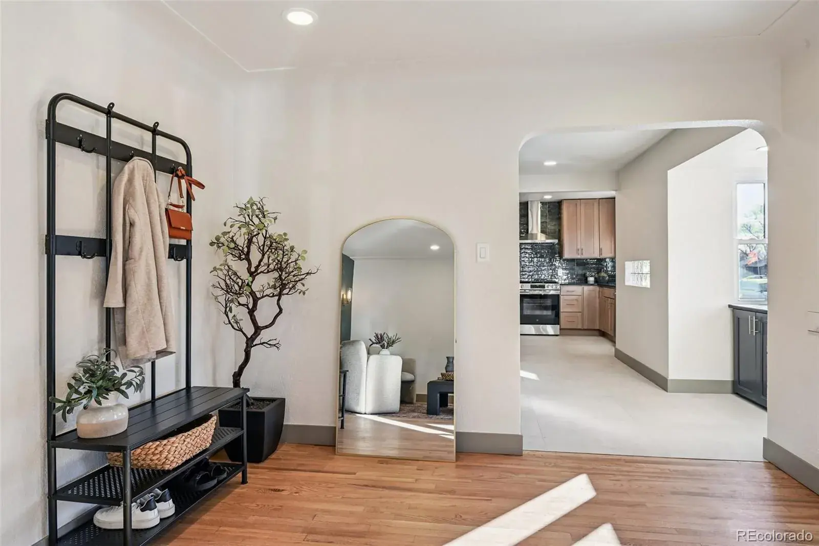 01162026013044 1600 7