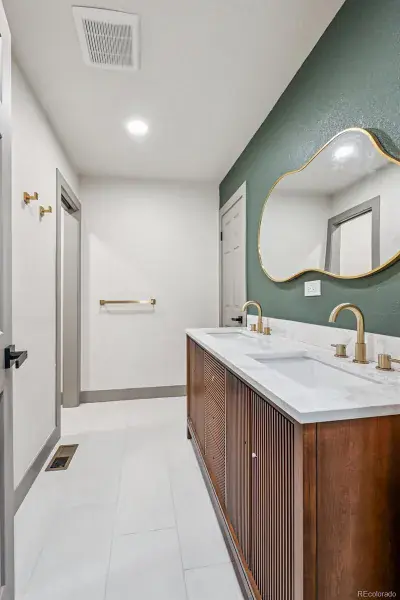 01162026013044 800 20