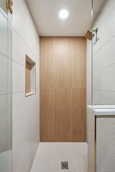 01162026013044 800 21