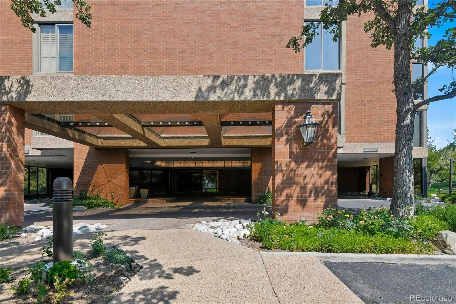 1900 E Girard Place #203 Englewood CO 80113 | MLS #REC6887104 08062026201236 1600 2