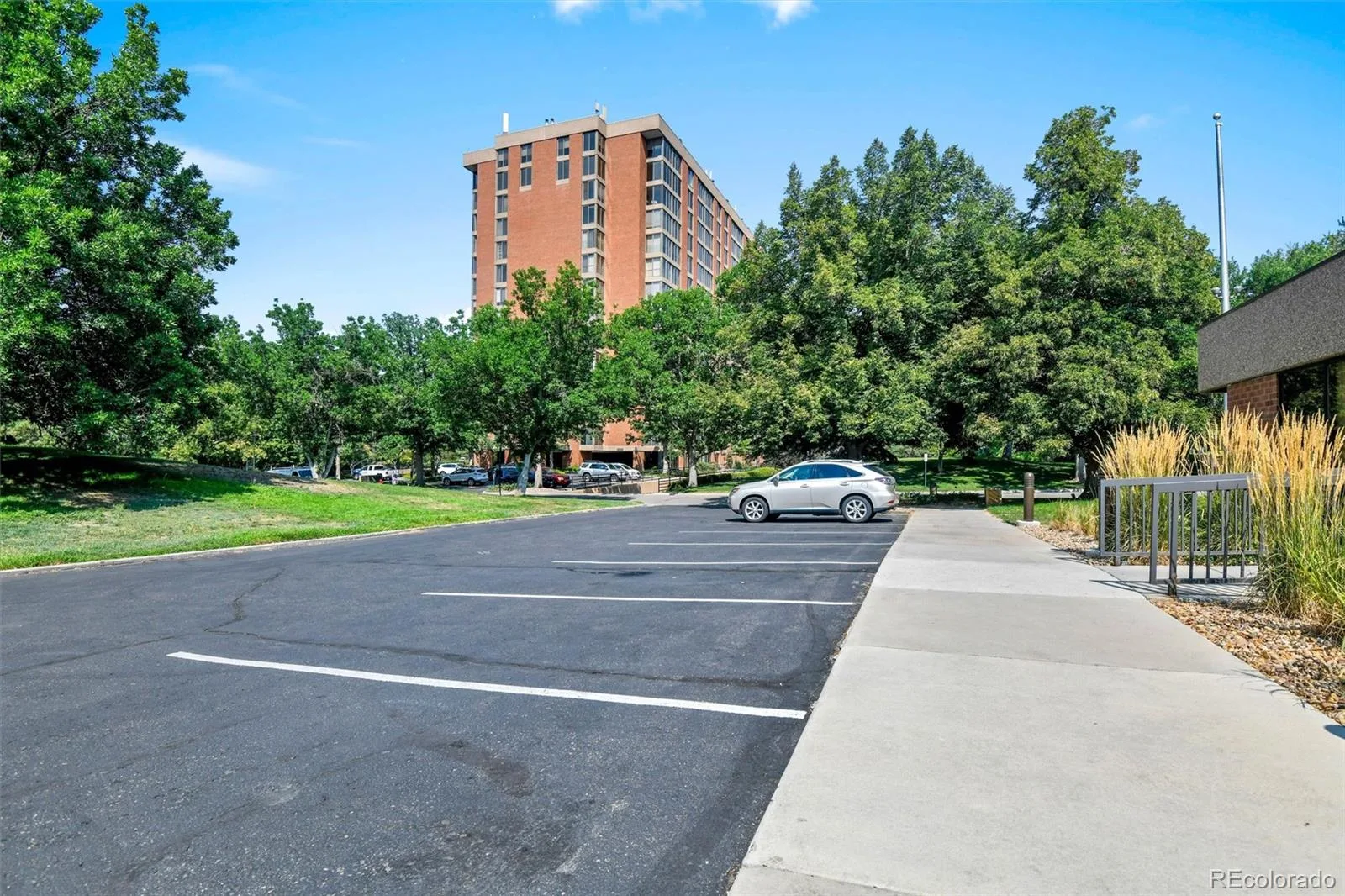 1900 E Girard Place #203 Englewood CO 80113 | MLS #REC6887104 08062026201236 1600 46