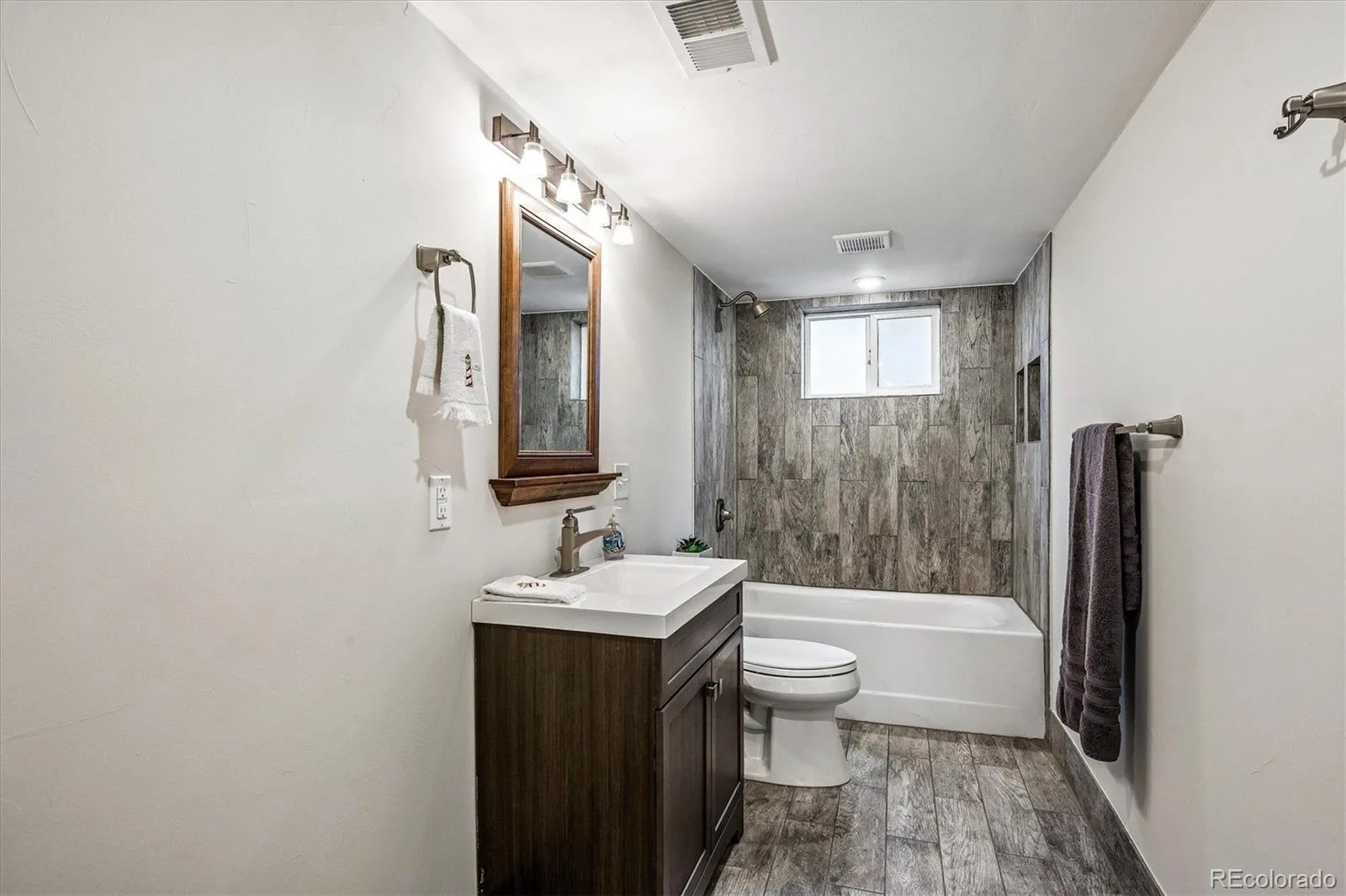 4035 S Logan Street Englewood CO 80113 | MLS #REC6888601 08072026141004 1600 18