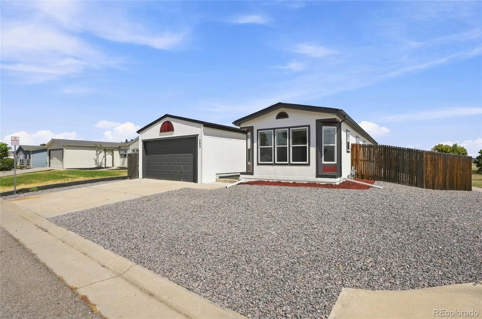 302 Apache Place Lochbuie CO 80603 | MLS #REC6889509 08192026060421 1600 3