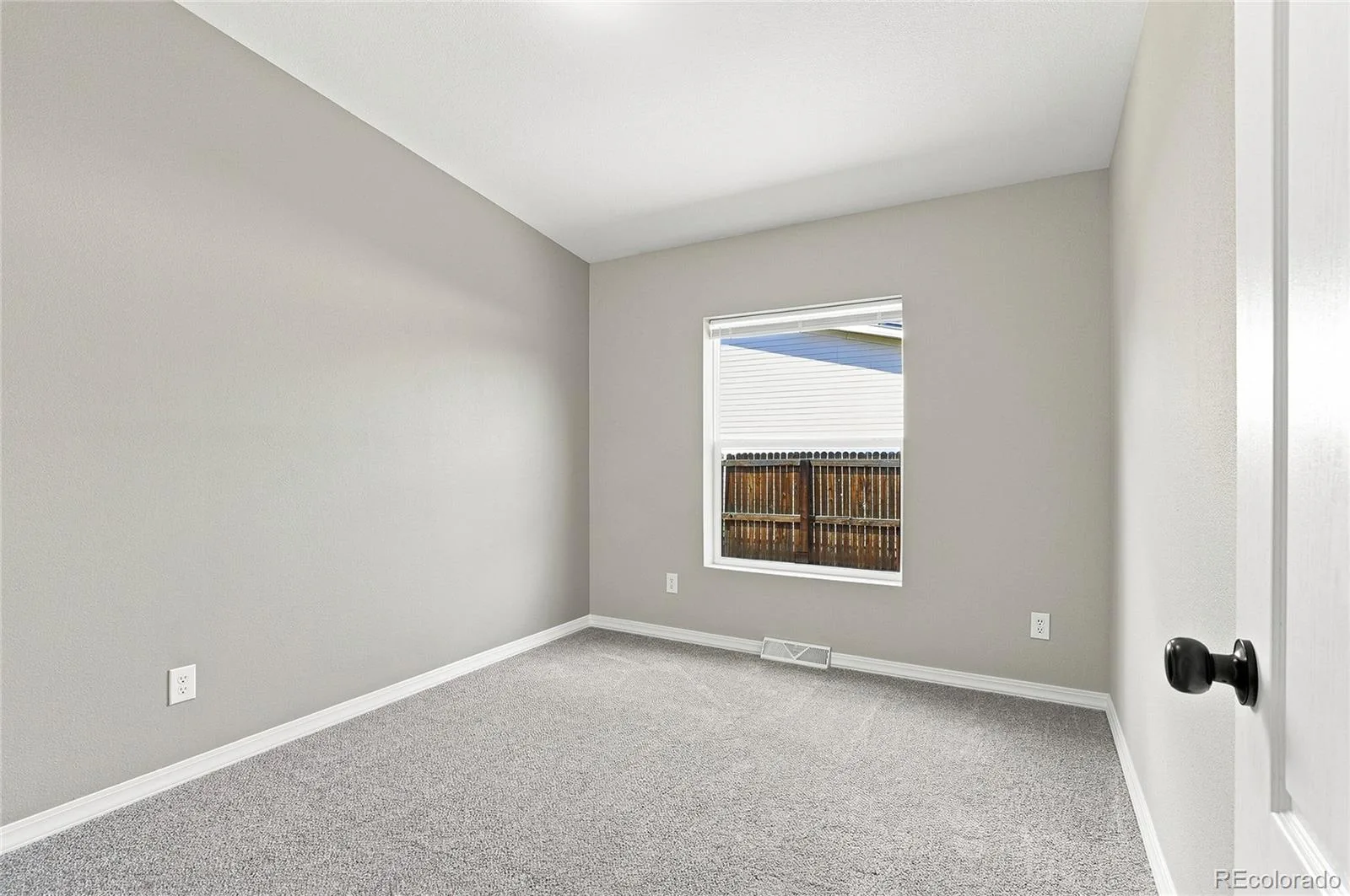 302 Apache Place Lochbuie CO 80603 | MLS #REC6889509 08192026060421 1600 35