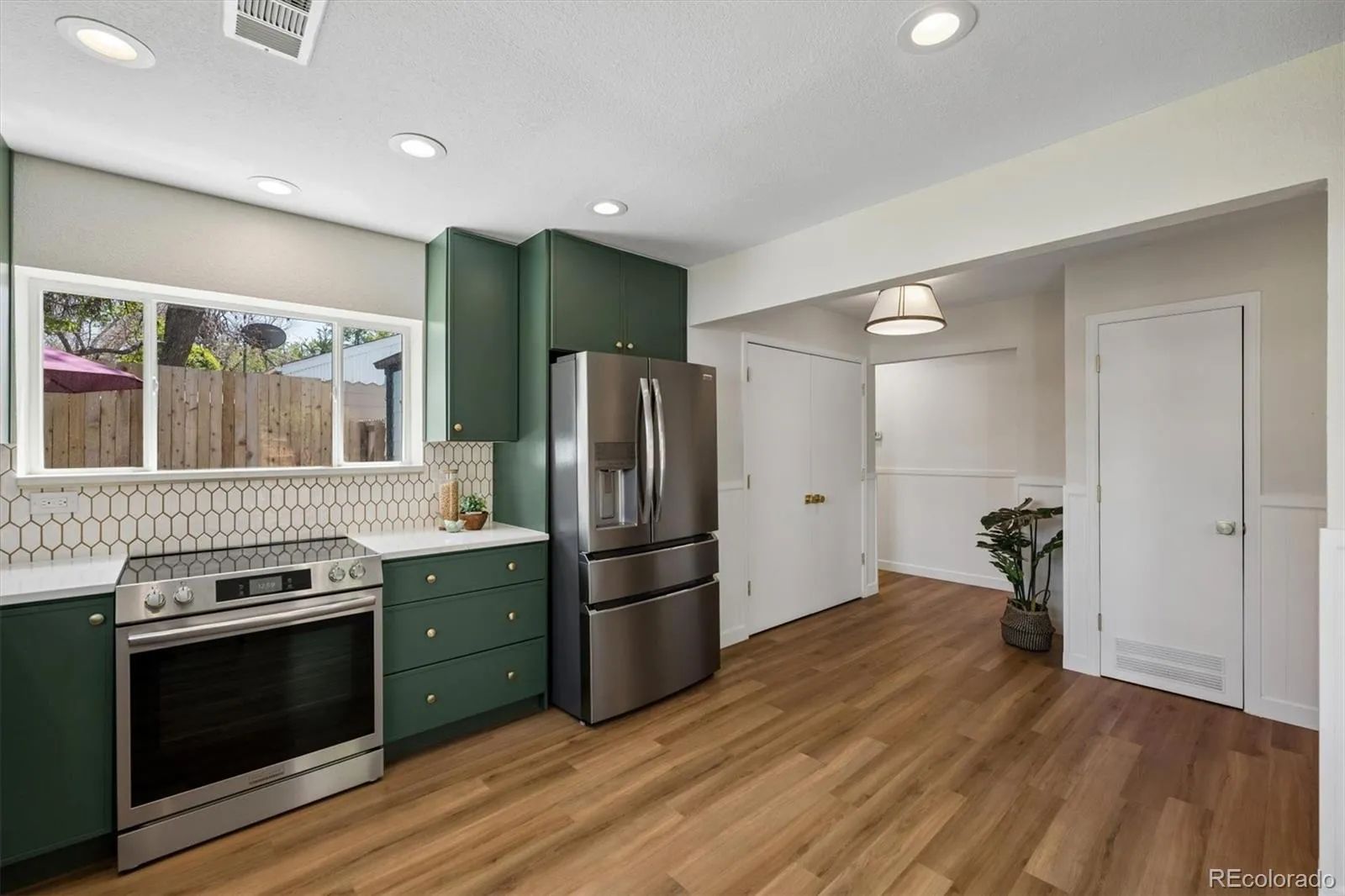 2876 S Elm Street Denver CO 80222 MLS #REC6890499 05272026024523 1600 11