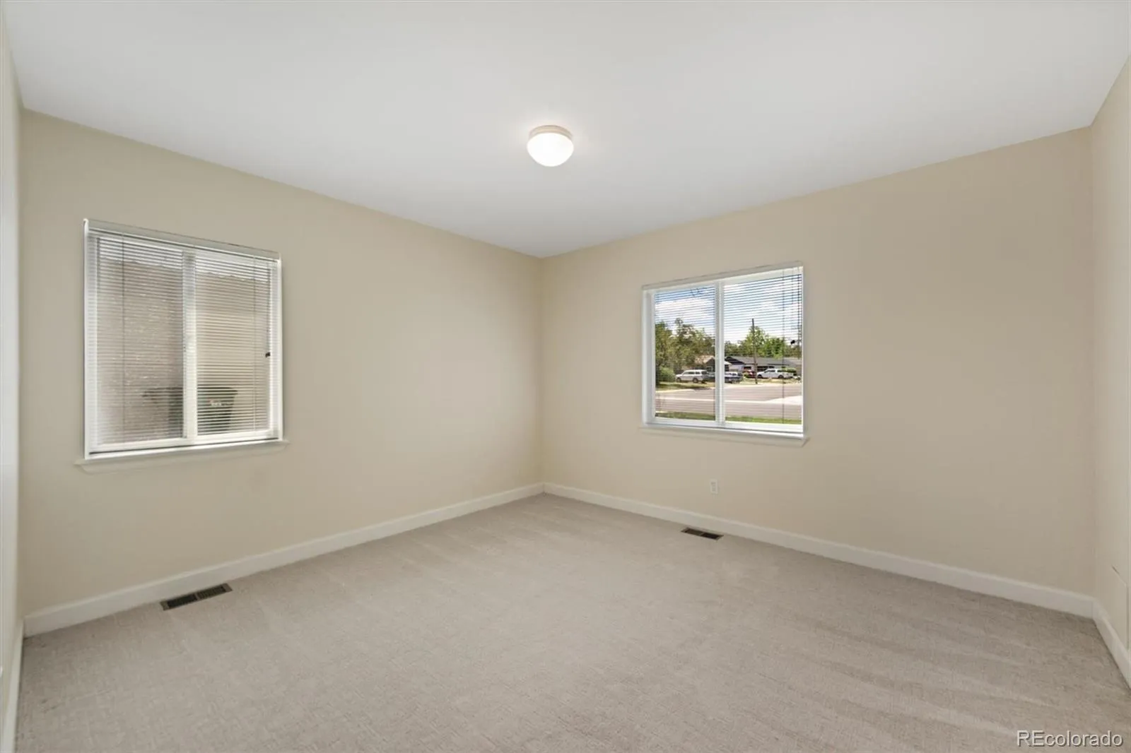2876 S Elm Street Denver CO 80222 MLS #REC6890499 05272026024523 1600 12
