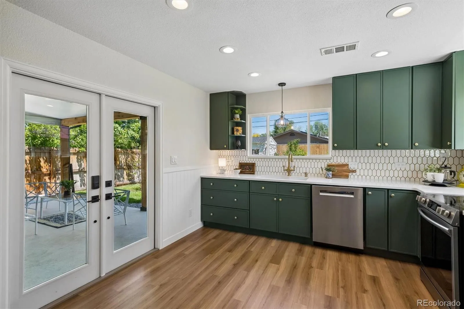 2876 S Elm Street Denver CO 80222 MLS #REC6890499 05272026024523 1600 8