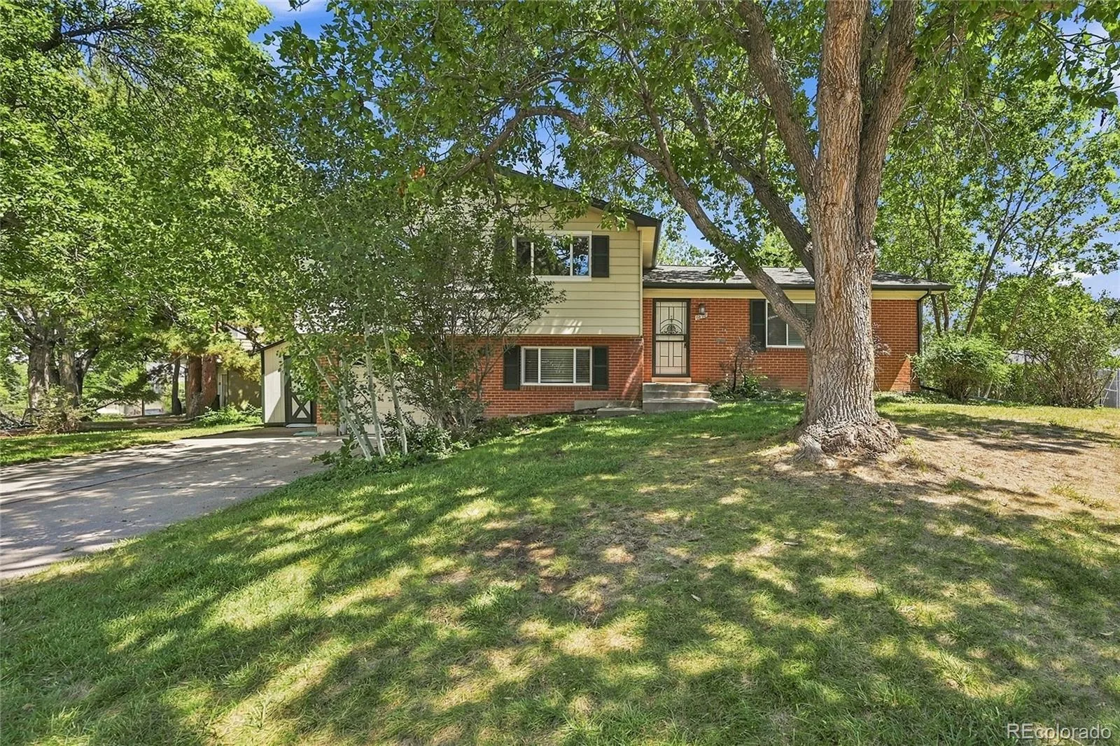 6850 S Downing W Circle Centennial CO 80122 | MLS #REC6890516 08182026184418 1600 1