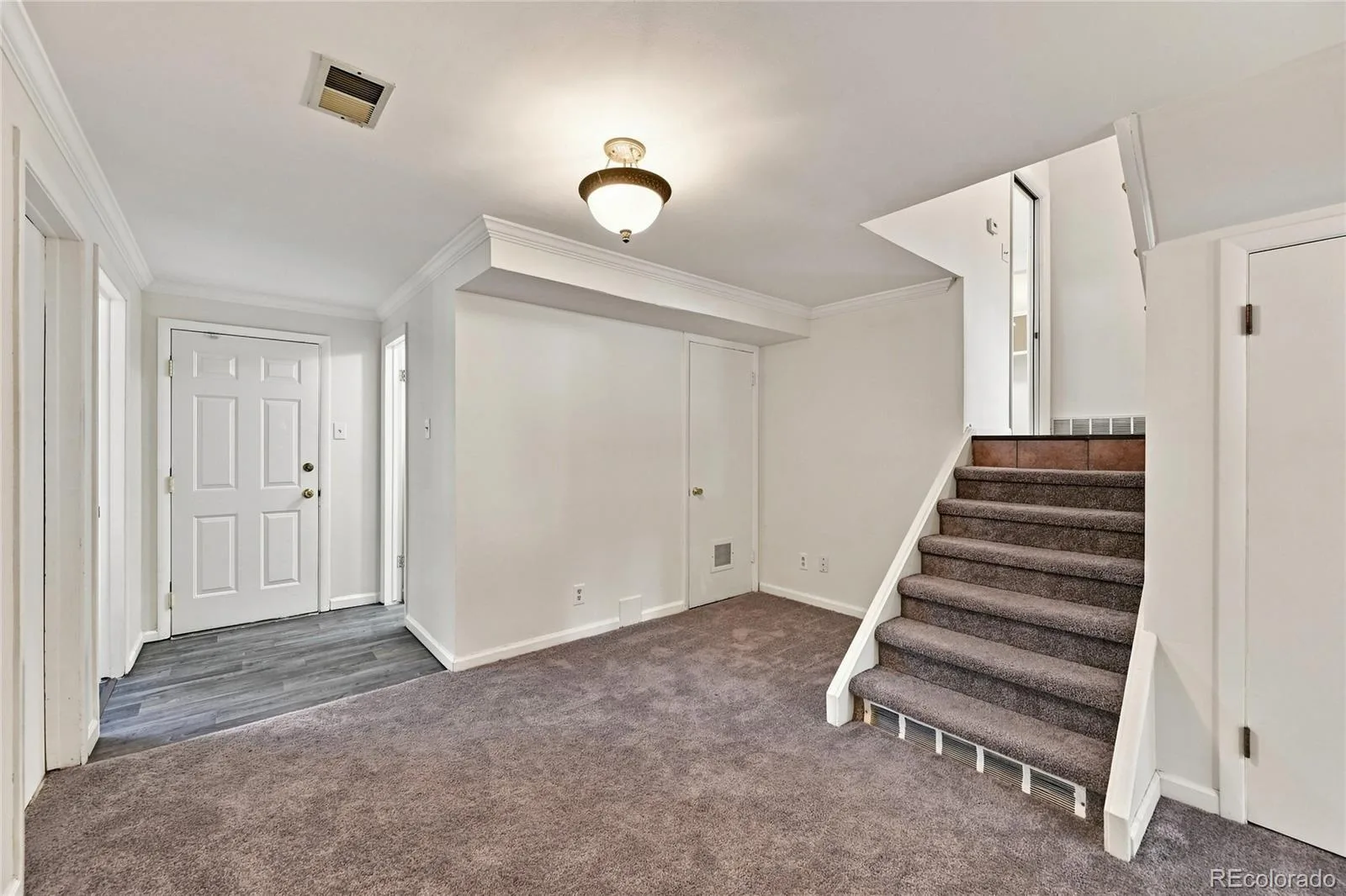 6850 S Downing W Circle Centennial CO 80122 | MLS #REC6890516 08182026184418 1600 22