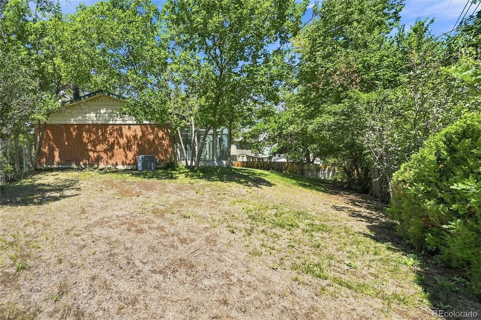 6850 S Downing W Circle Centennial CO 80122 | MLS #REC6890516 08182026184418 1600 43