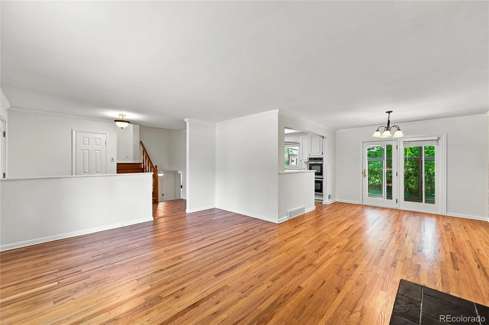 6850 S Downing W Circle Centennial CO 80122 | MLS #REC6890516 08182026184418 1600 9