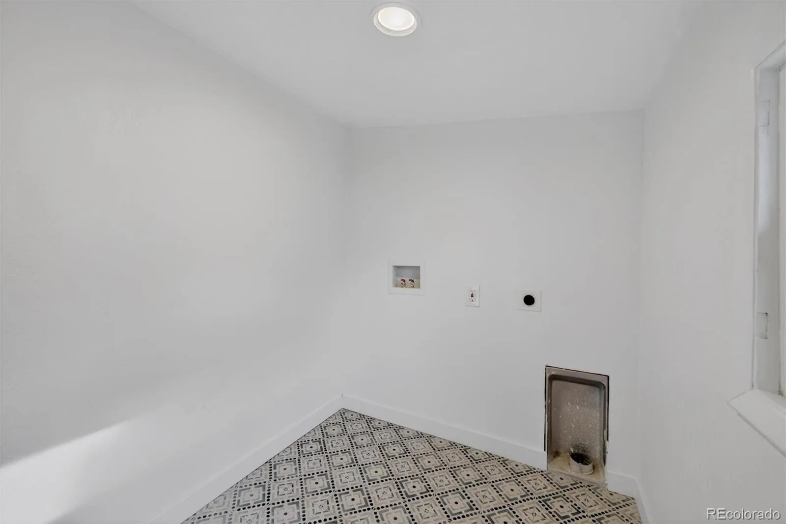 137 Hazel Court Denver CO 80219 | MLS #REC6890882 07292026220609 1600 22