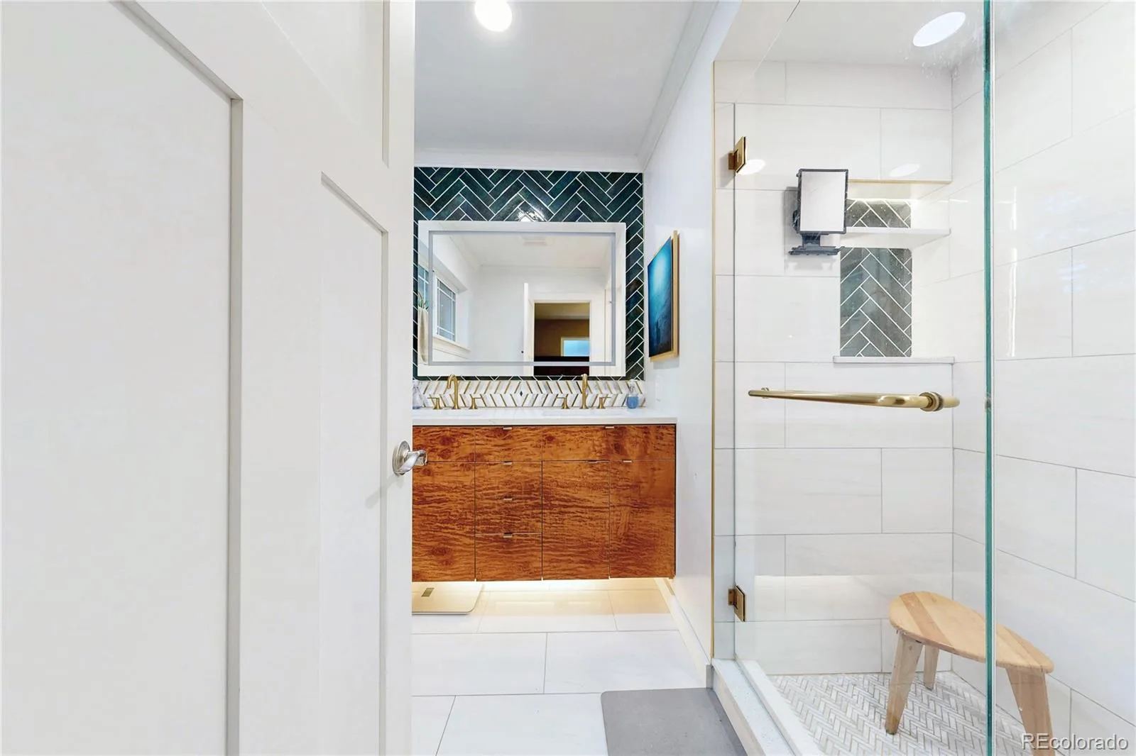668 S Jasmine Way Denver CO 80224 | MLS #REC6891089 10022026195844 1600 18
