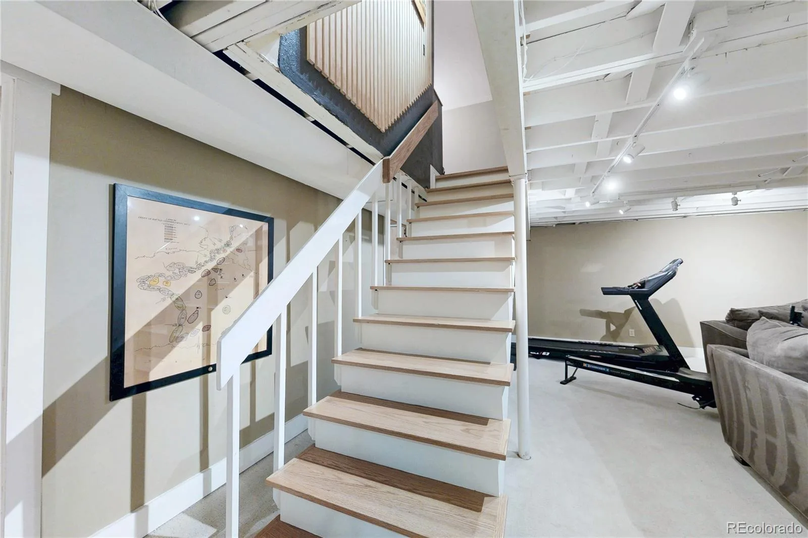 668 S Jasmine Way Denver CO 80224 | MLS #REC6891089 10022026195844 1600 28