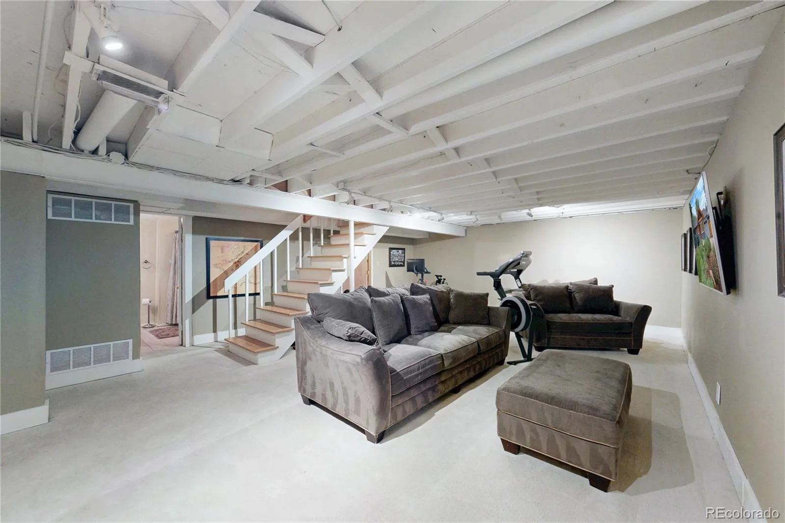 668 S Jasmine Way Denver CO 80224 | MLS #REC6891089 10022026195844 1600 29