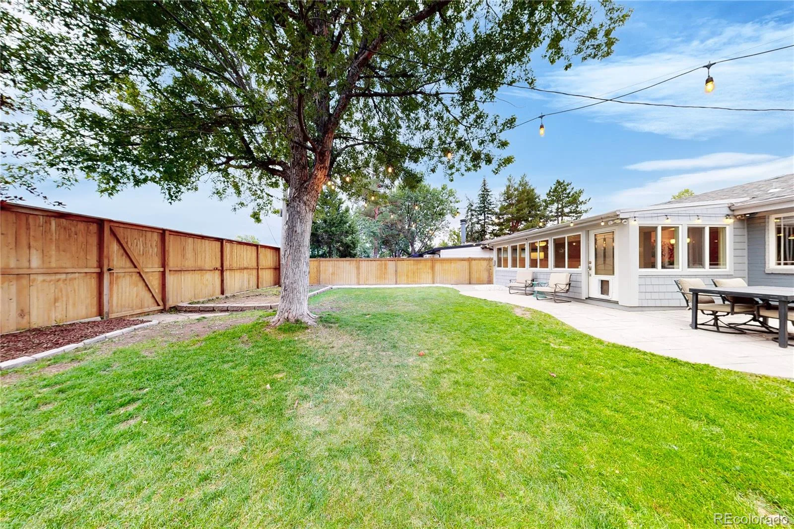 668 S Jasmine Way Denver CO 80224 | MLS #REC6891089 10022026195844 1600 38