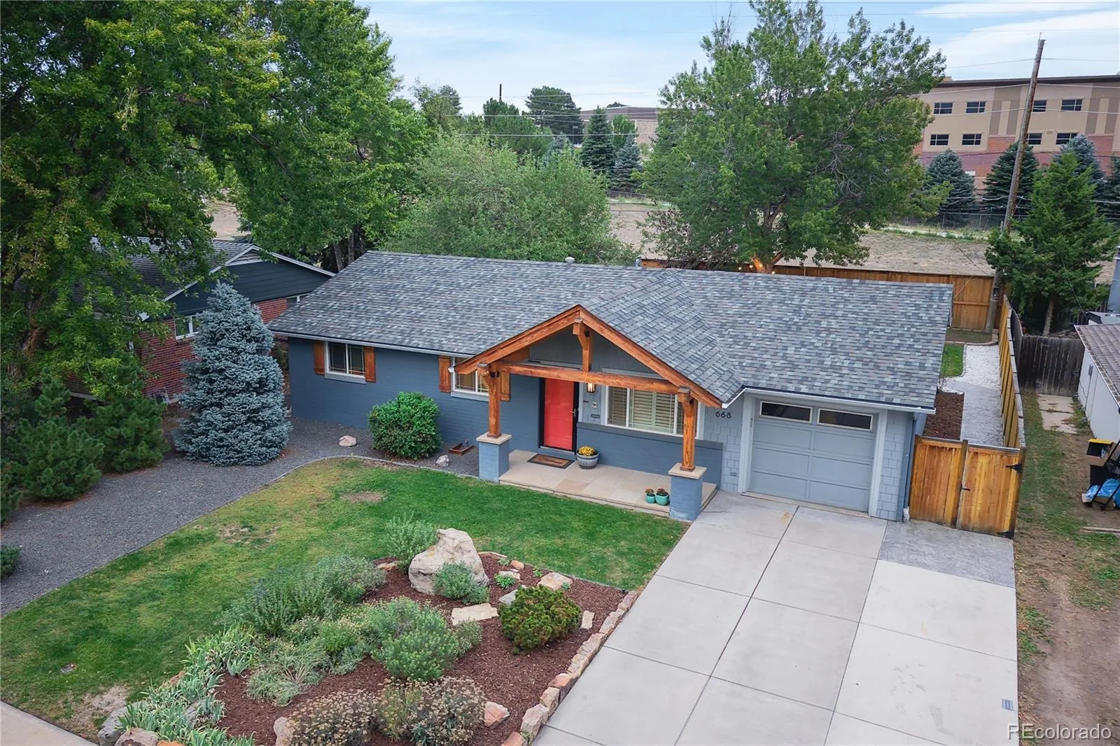 668 S Jasmine Way Denver CO 80224 | MLS #REC6891089 10022026195844 1600 44