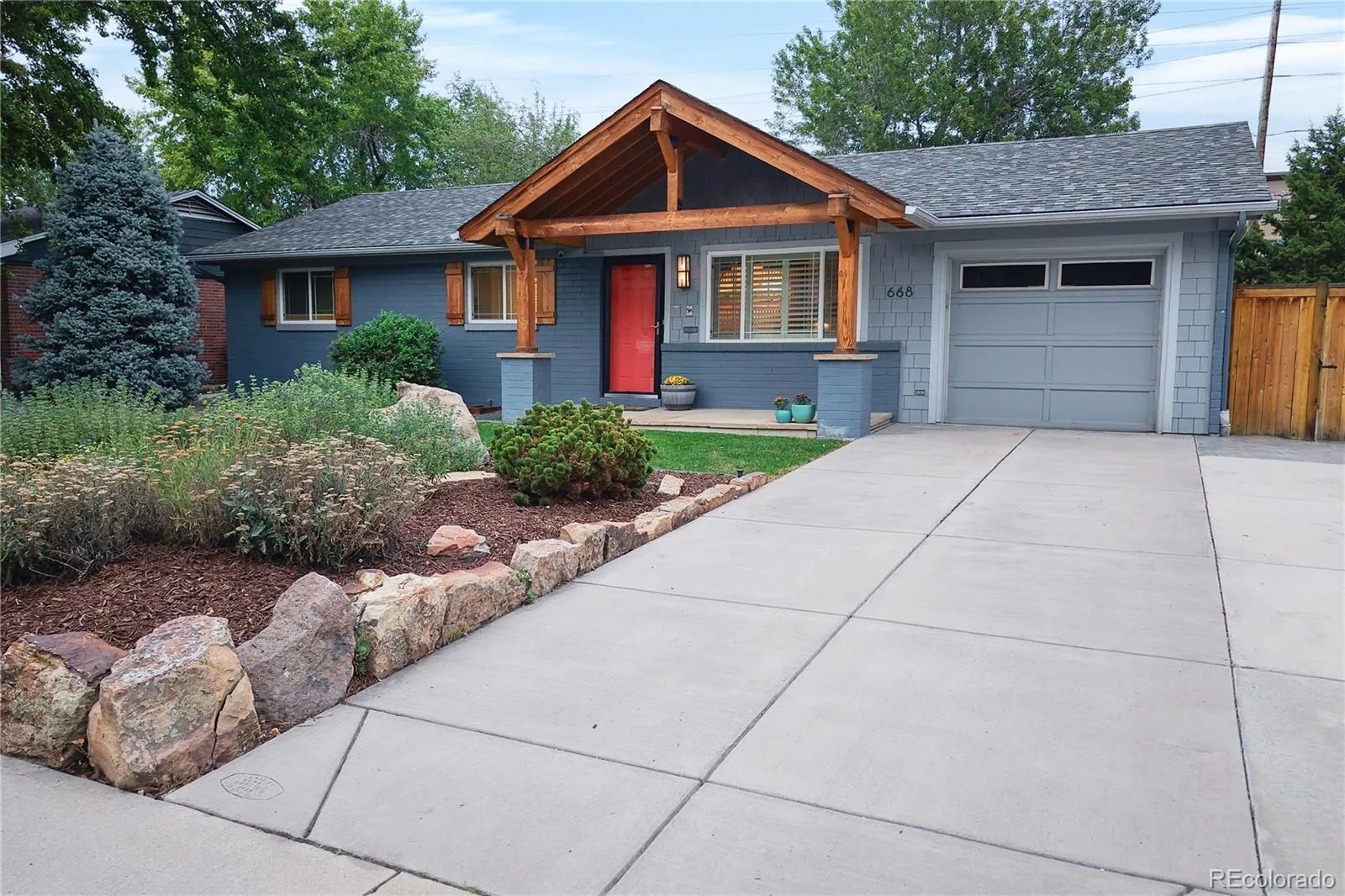 668 S Jasmine Way Denver CO 80224 | MLS #REC6891089 10022026195844 1600 49