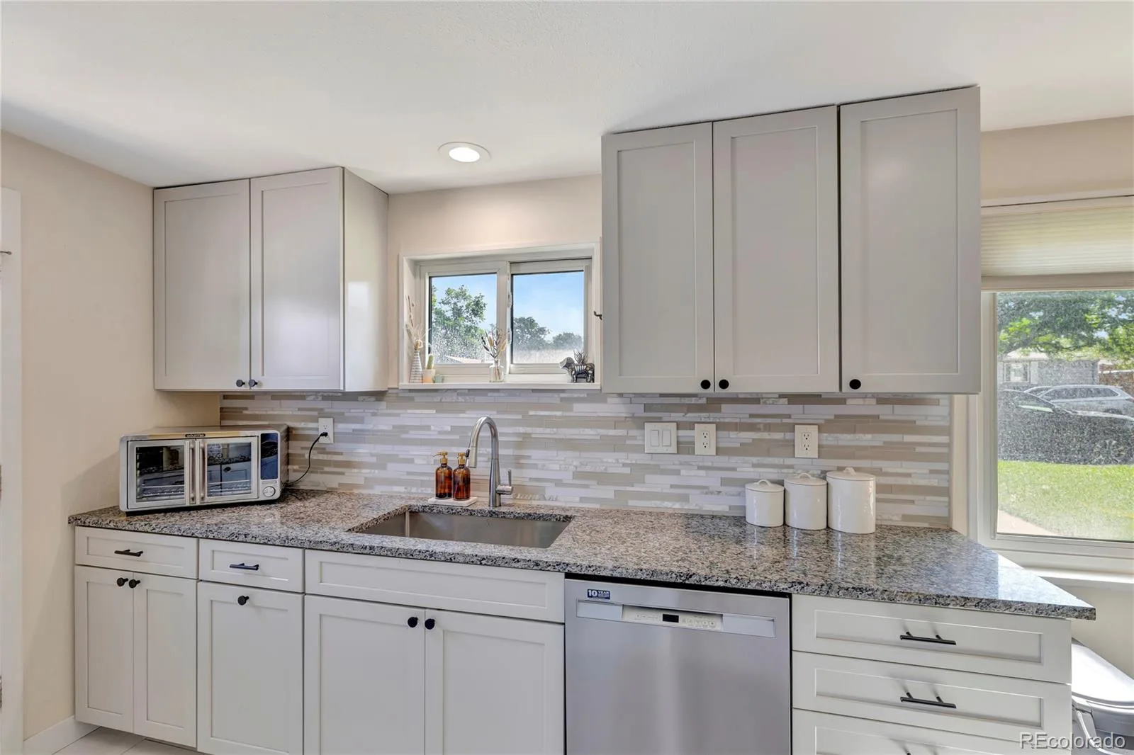 3945 S Inca Street Englewood CO 80110 | MLS #REC6891104 08122026190308 1600 7