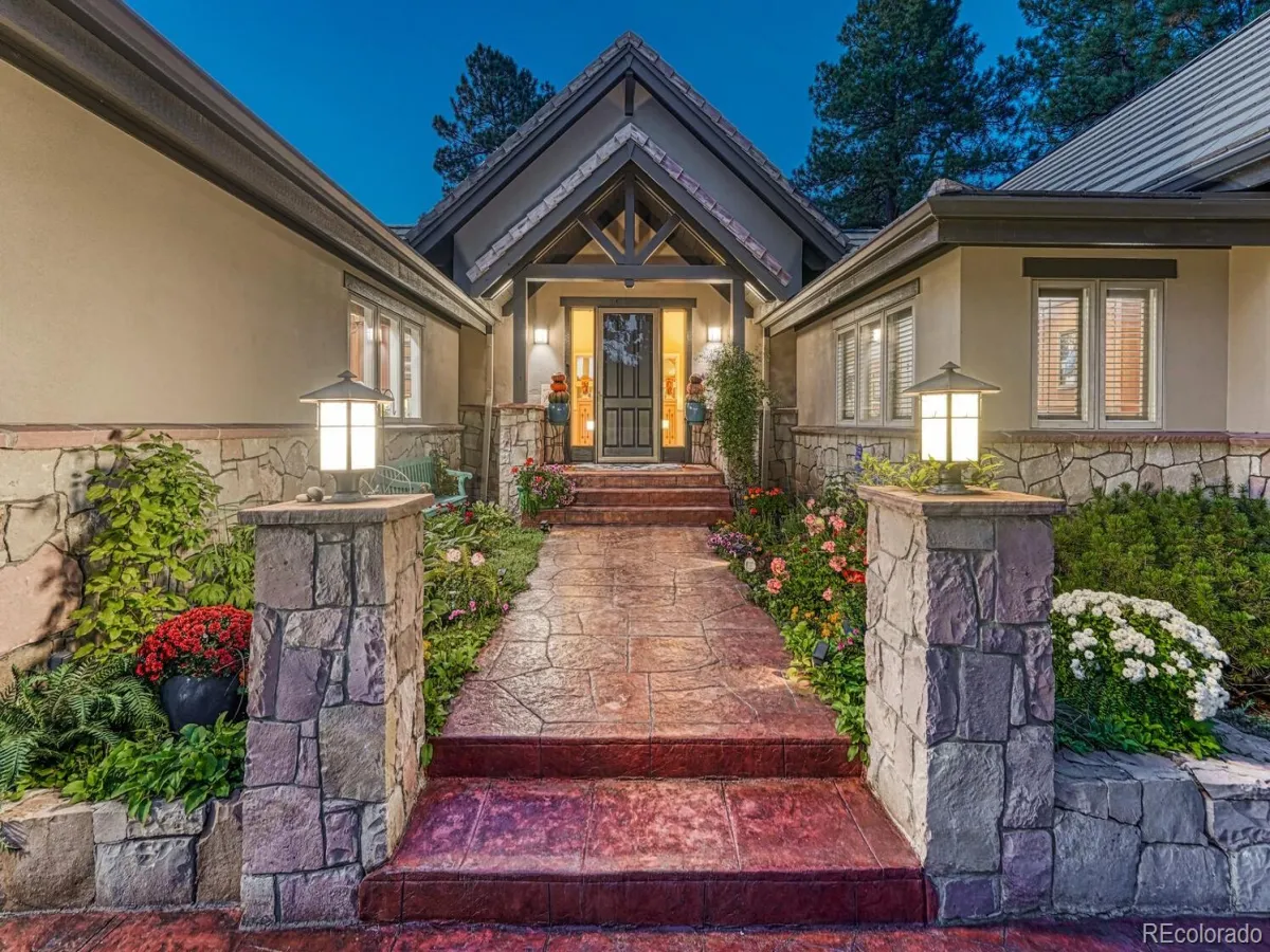 395 Orofino Drive Castle Rock CO 80108 MLS #REC6891307 04172026174903 1200 2