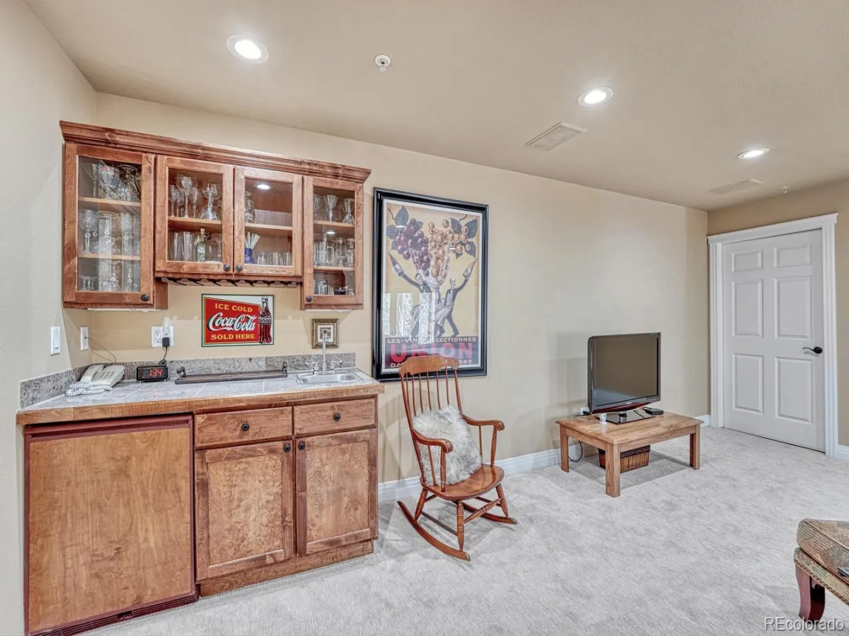 395 Orofino Drive Castle Rock CO 80108 MLS #REC6891307 04172026174903 1200 32