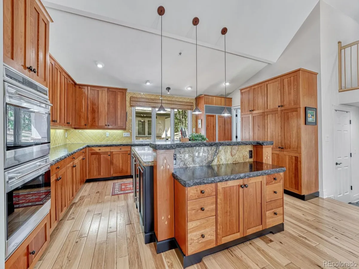 395 Orofino Drive Castle Rock CO 80108 MLS #REC6891307 04172026174903 1200 8