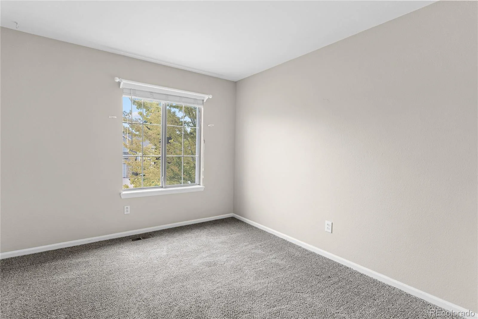 9674 Newcastle Drive Littleton CO 80130 | MLS #REC6891759 08132026193014 1600 17