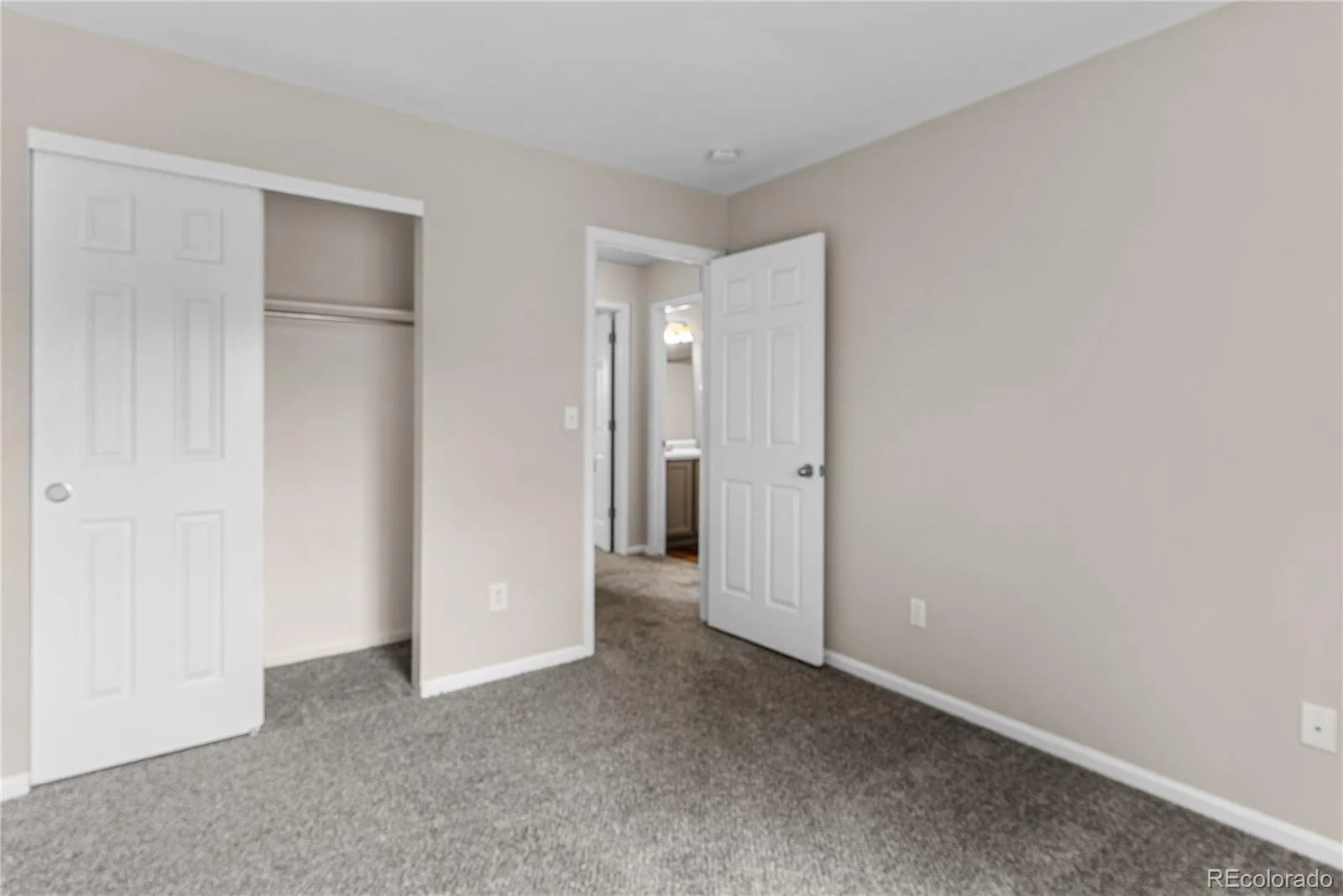9674 Newcastle Drive Littleton CO 80130 | MLS #REC6891759 08132026193014 1600 18