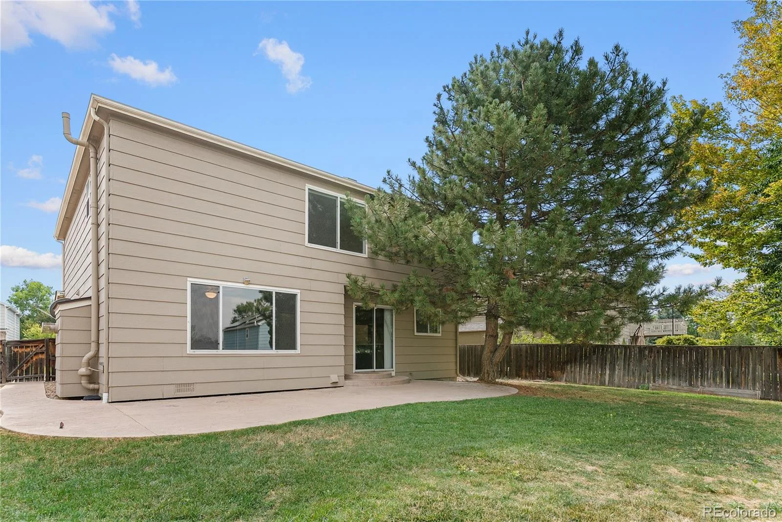 9674 Newcastle Drive Littleton CO 80130 | MLS #REC6891759 08132026193014 1600 25