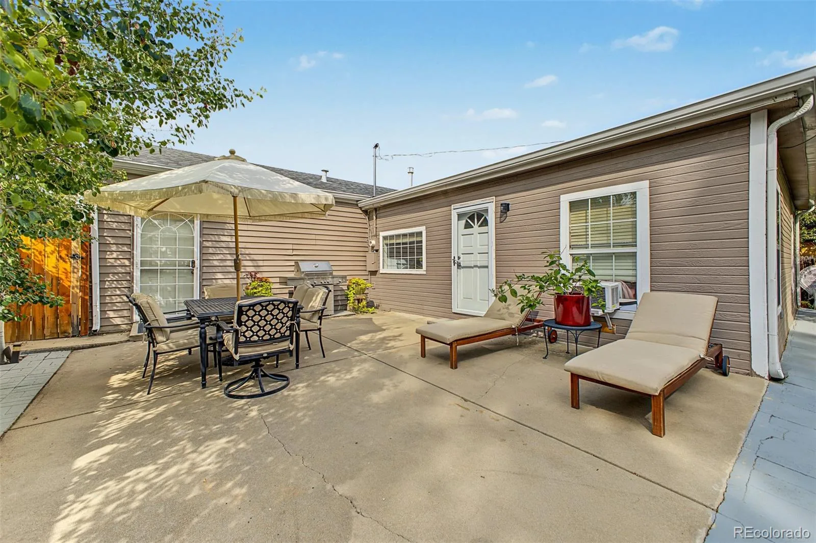 1740 S Vallejo Street Denver CO 80223 | MLS #REC6894519 09282026190439 1600 31