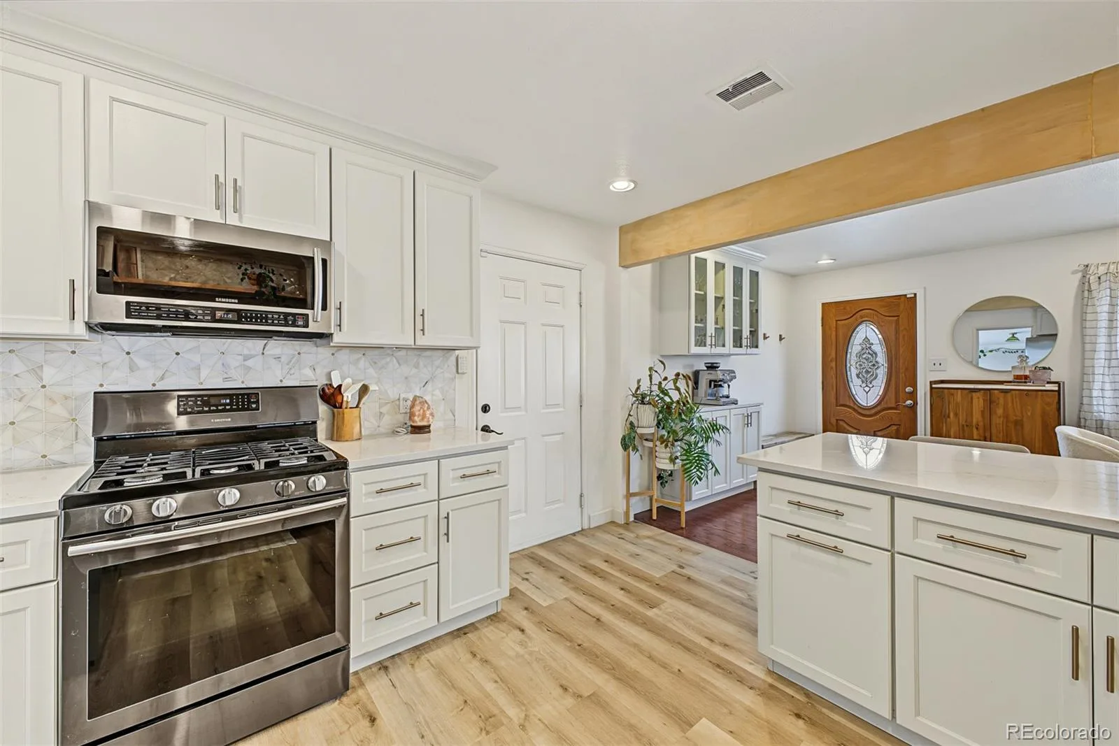 1740 S Vallejo Street Denver CO 80223 | MLS #REC6894519 09282026190439 1600 9