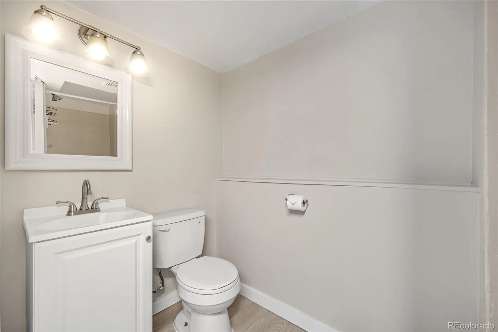 3946 S Flanders Way Aurora CO 80013 | MLS #REC6894811 08142026194440 1600 26