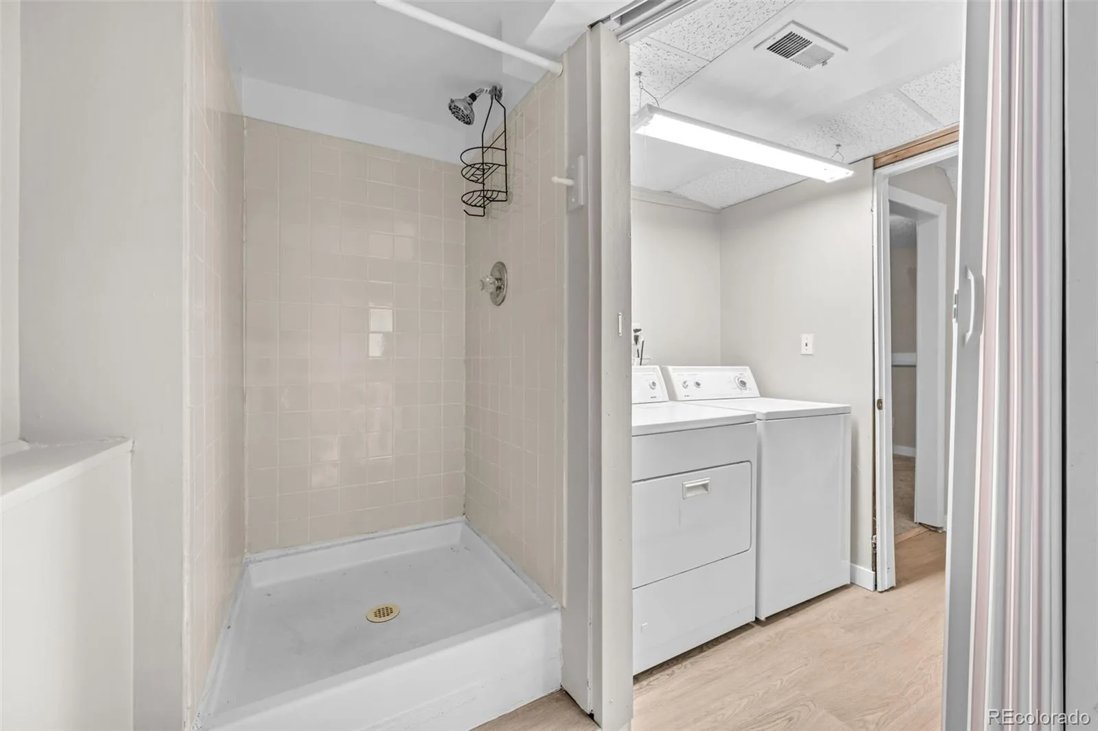 3946 S Flanders Way Aurora CO 80013 | MLS #REC6894811 08142026194440 1600 27