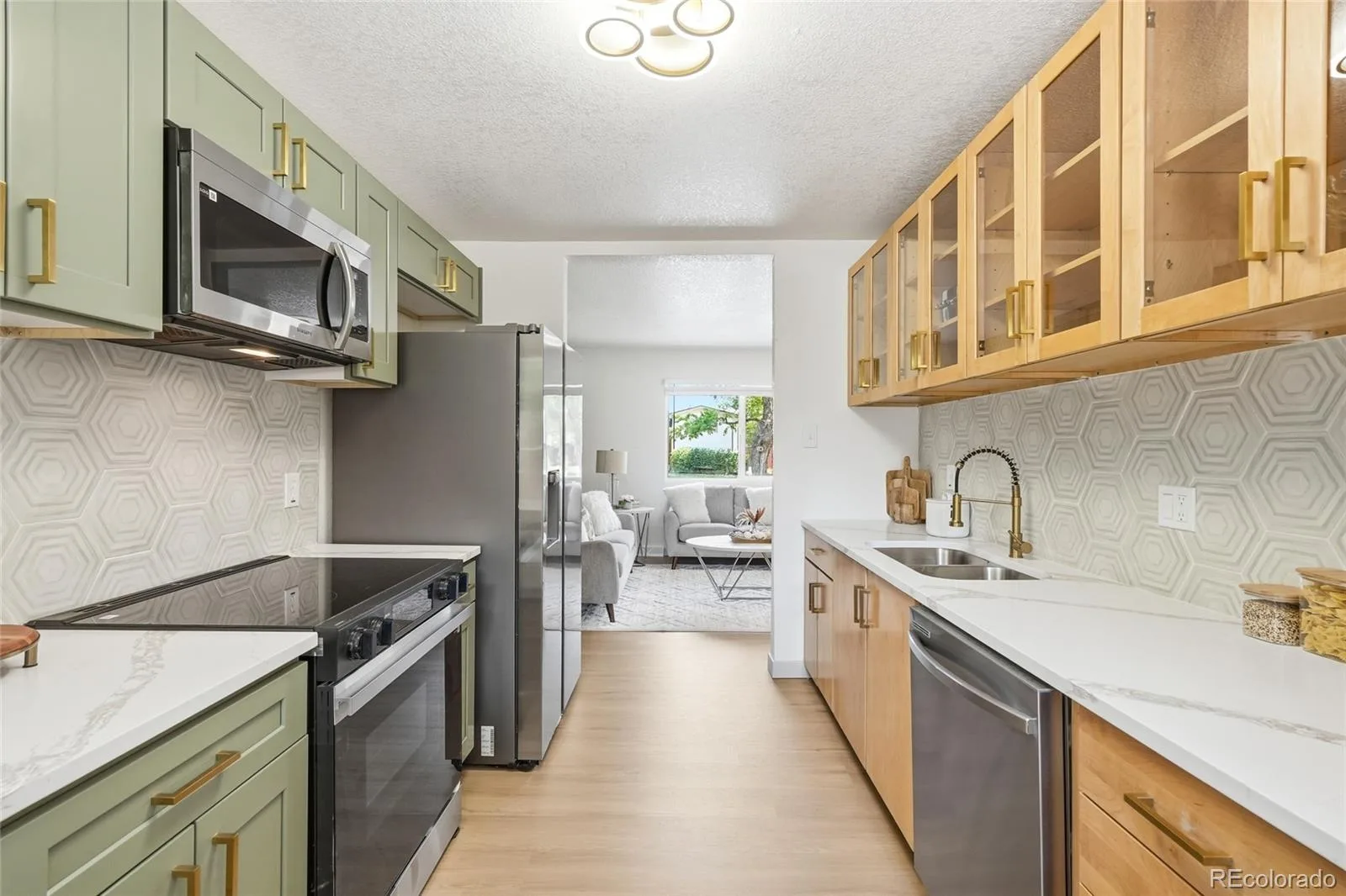 383 S Robb Way Lakewood CO 80226 MLS #REC6896490 07032026194104 1600 5