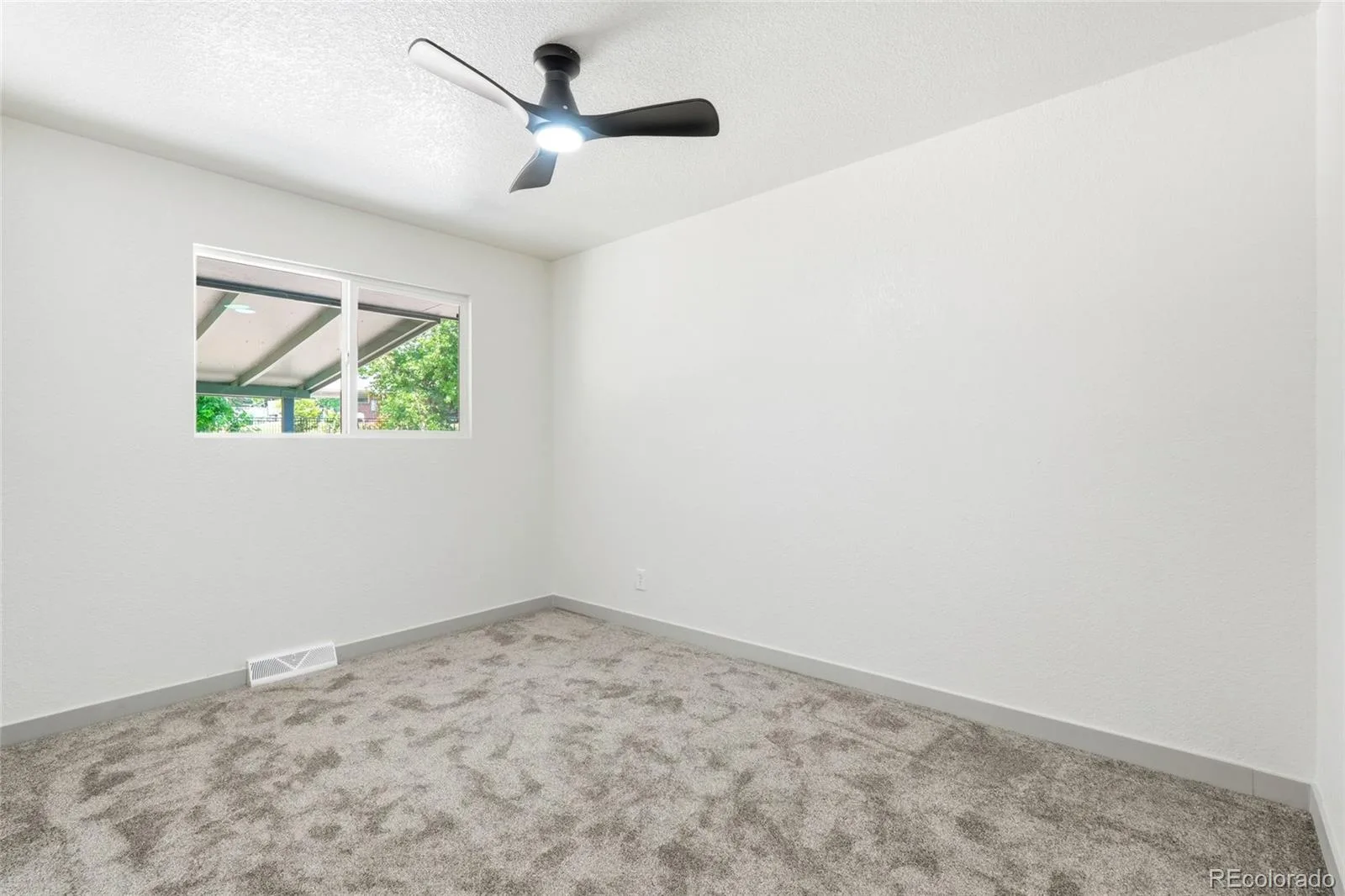383 S Robb Way Lakewood CO 80226 MLS #REC6896490 07032026194104 1600 9