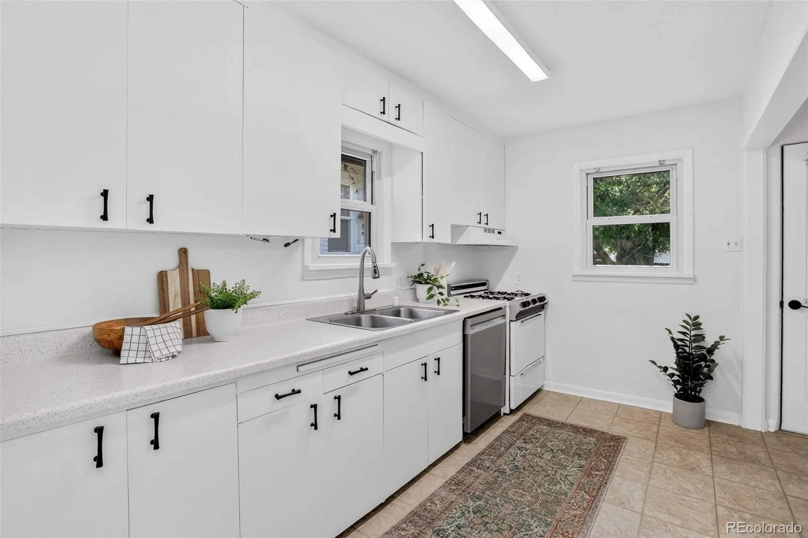 1961 S Marion Street Denver CO 80210 MLS #REC6897705 07062026195129 1600 8