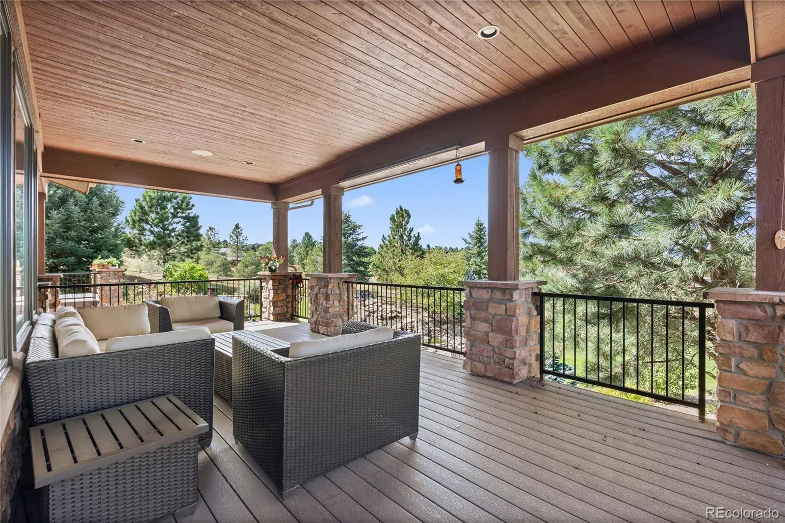 19333 E Briarwood Place Place Aurora CO 80016 | MLS #REC6899063 09152025213346 1600 38