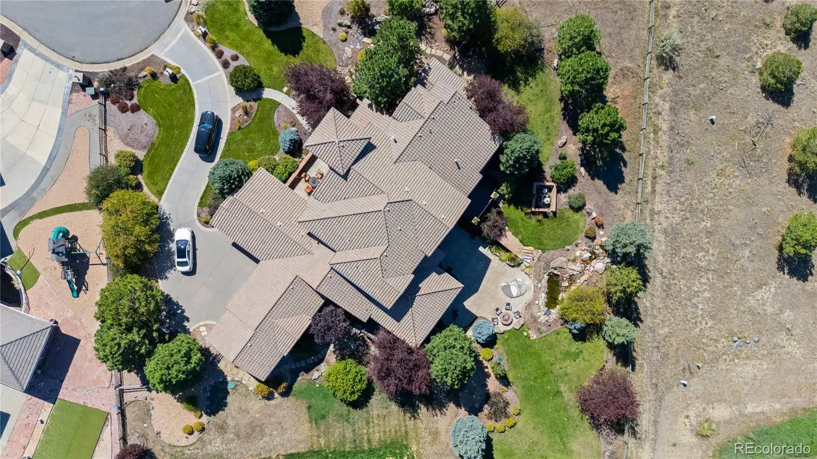 19333 E Briarwood Place Place Aurora CO 80016 | MLS #REC6899063 09152025213346 1600 46