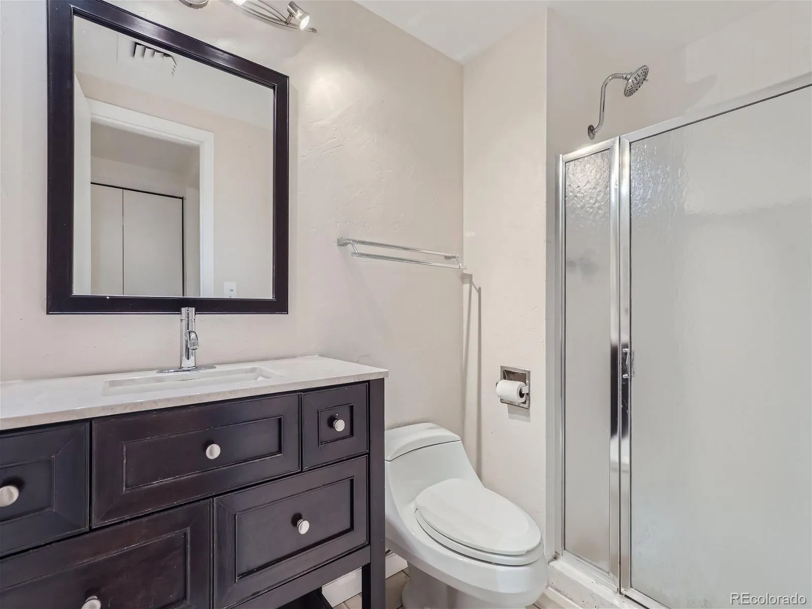 04082026204120 1600 20