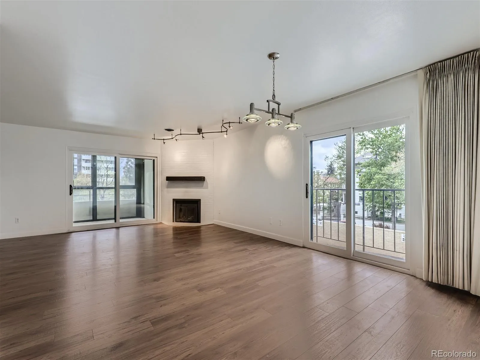 04082026204120 1600 4