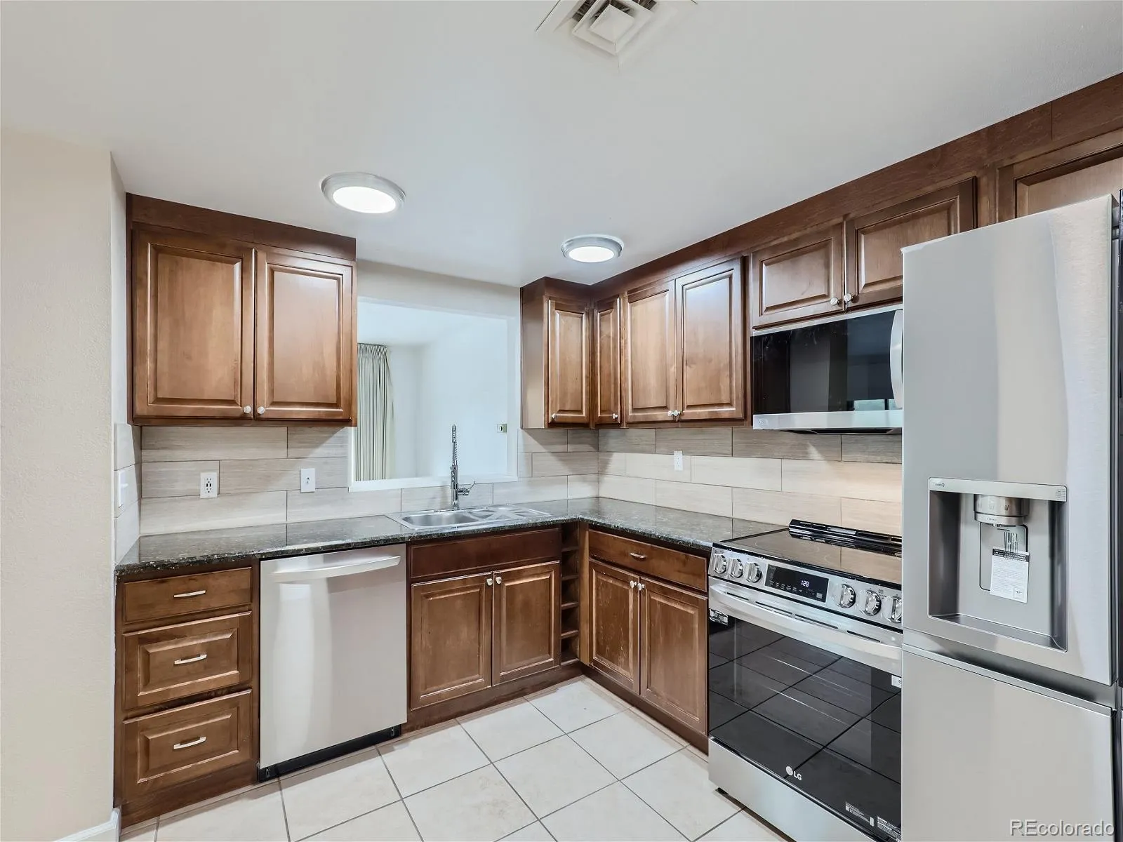 04082026204120 1600 9